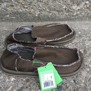 New Sanuk Hemp Slip-on Men's Loafers (size 7)